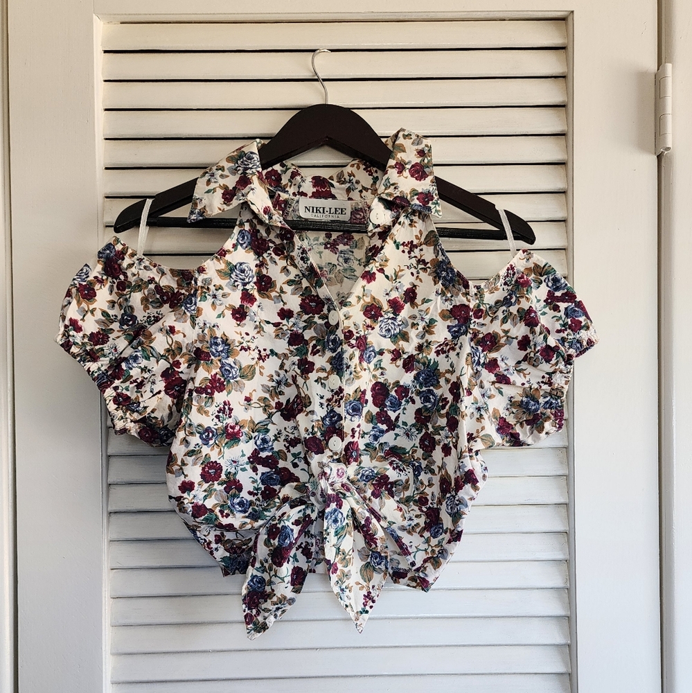 Vintage Niki-Lee Floral Cold Shoulder Button Up Top